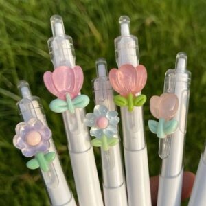 White flower pens